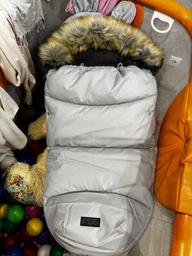 Зимний конверт в коляску MoMi Sleeping Bag Pink теплый спальный мешок в коляску для новорожденного, санки, автокресло, универсальный детский конверт на зиму с капюшоном, утепленный конверт-спальник для девочки, флисовый конверт в коляску фото от покупателей 2
