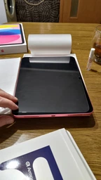 Защитное стекло для планшета Apple iPad 10.9 (2022) A2696/A2757/A2777/10.9 (2024)/11 (2025) A16, Glass.CR, закаленное стекло 9H, 2.5D, полная проклейка, с олеофобным покрытием, простая установка и совместимость с чехлами всех типов (Case friendly) фото от покупателей 3