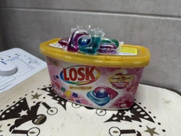 Капсули для прання Losk Power Caps Color Ароматерапія Ефірні олії та аромат Малазійської квітки 22 шт. (9000101802467) (247910) фото від покупців 4