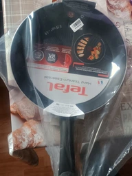 Сковорода Tefal Hard Titanium Essential 28 см (C3880642) фото от покупателей 16