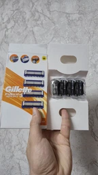 Станок для бритья мужской (Бритва) Gillette Fusion 5 и 4 сменных картриджа (кассет) черный