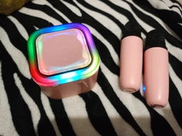Беспроводная колонка караоке с двумя микрофонами RGB подсветка 5 режимов транслитерации 4 голоса совместимость с 3-мя устройствами 8 часов без подзарядки Bluetooth ANDER ONE розовая (514511001528) фото от покупателей 3