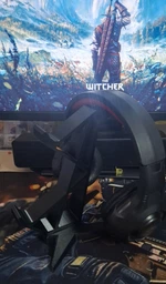 Универсальная подставка для геймпадов Xbox и PlayStation Черная