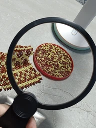Нашейная ручная лупа увеличительное стекло с подсветкой от USB 4 в 1 для чтения и для рукоделия вязания вышивания с линзой на магните и креплением ремешком с 2-х кратным увеличением фото от покупателей 2