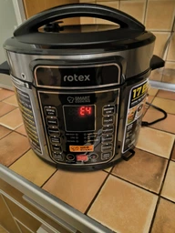 Мультиварка ROTEX REPC76-B, 5 литров 900 Вт, 17 программ + Подарок Кисточка