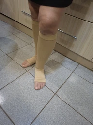 Гольфы для профилактики варикоза компрессионные эластичные Zip Sox, утягивающие гольфы для снятия усталости и отеков ног с молнией, размер S/M, 2 шт в комплекте Бежевые, ZSG-150-S/M-Beige фото от покупателей 6