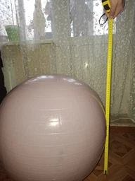Мяч для фитнеса (фитбол) WCG 65 Anti-Burst 300кг Персиковый + насос фото от покупателей 3