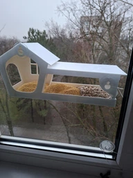 Кормушка для птиц на окно House_for_birds "Домик белый" фото от покупателей 4