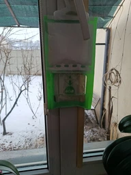 Поглотитель влаги подвесной MZ от плесени и запахов 200 мл (PVP-102) влагопоглотитель для шкафа авто осушитель воздуха антигрибковый нейтрализатор запаха плесени дома мебели окон ванной комнаты фото от покупателей 2