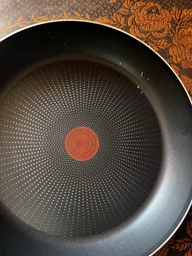 Сковорода Tefal Hard Titanium Essential 28 см (C3880642) фото от покупателей 14