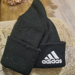 Шапка Adidas Logo Beanie Cuf IB2651 OSFW 56 Чорна (4066763566821) фото від покупців 1