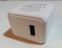 Сетевое зарядное устройство USB блочок Power Adapter Hoco C109A Fighter 10.5w СЗУ адаптер блок питания зарядка для телефона планшета светодиодной ленты 5В 2.1А белая фото от покупателей 3