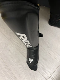 Накладки на ноги, защита голени RDX Molded S фото от покупателей 4