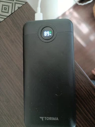 Повербанк умб 20000 mah зі швидкою зарядкою 22.5w fast charging pd та вбудованими 2 кабелями usb type c lightning Torima power delivery bank TRM-1025 для телефону смартфона айпада powerbank зовнішній акумулятор повербанки великої ємності чорний фото від покупців 3