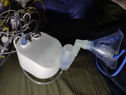 Ингалятор OMRON NE-C101 ESSENTIAL (NE-C101-E)