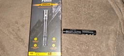 Многофункциональный фонарь Fenix LD22V20