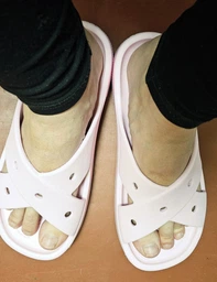 Женские шлепанцы для пляжа Crocs Cl Womens Cross Strap PkM 210840-6ZW 42-43 (W11) 27 см Pink Milk (198445122385)