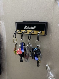 Ключниця настінна у вигляді гітарного підсилювача/комбіка Marshall з 4 штекерами брелками для ключів (ML-27457)