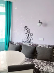 Декоративне панно на стіну з дерева Upwood Decor Жінка кішка Catwoman 72 х 50 см black