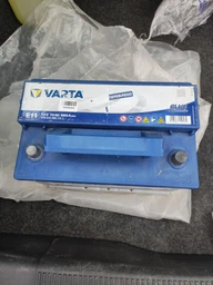 Автомобильный аккумулятор Varta Blue Dynamic 95А Ев (-/+) G3 (800EN) (595402080) фото от покупателей 3