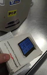 Цифровой термогигрометр ThermoPro TP55 для измерения температуры и влажности в комнате фото от покупателей 1