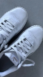 Женские кеды низкие Puma Carina 3.0 Luxe 40072401 38 (5UK) 24 см Puma White-Puma Gold (4067983973918) фото от покупателей 2