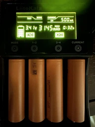 Комплект высокоточных литий-ионных аккумуляторов Tenpower INR18650-35HE, 3400mAh, 10A, 2 шт + бокс (0746020706163) фото от покупателей 1