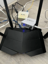 Mini Ups бесперебойник для wi fi роутера 10400 mah юпс повербанк с автопереключением Model 103A мини упс источник безперебойного питания сетевого оборудования интернет вай фай без света powerbank ибп повышающий dc 9v и 12v белый фото от покупателей 9