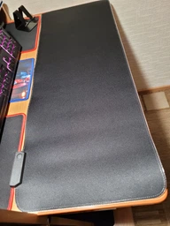 Большой RGB коврик для игровой мышки и клавиатуры с подсветкой 80x30 см фото от покупателей 6