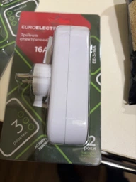 Сетевой тройник с заземлением Euroelectric X3 16А Черный (EE-3-16A(black))