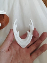 Шершень – Pure Vessel & Pale King – Mini Figure (Hollow Knight: Silksong)