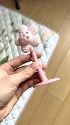 Брязкальце, гризунок-прорізувач на присосці Mommy Bag Квіточка Рожева фото від покупців 1