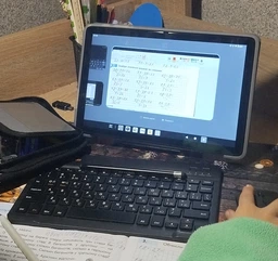 Планшет TECLAST P30 10.1" (4+8)/128Гб Android 14 Черный-голубой (101941302)