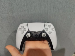 Силіконові накладки на стіки Spider-Man для Sony DualShock PS4 / DualSense PS5 (Чорні, 2шт.) [376412091] фото від покупців 4