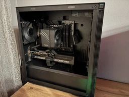 Видеокарта Gigabyte Nvidia GeForce RTX 5070 WINDFORCE OC SFF 12G (GV-N5070WF3OC-12GD) фото от покупателей 2