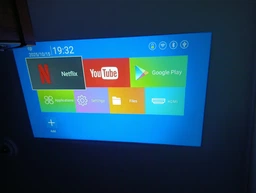Смарт проектор с аккумулятором Android 280 ANSI HD 720P поддержка 4K wi-fi 6 Bluetooth Salange HY300 pro max plus портативный мини для дома и офиса домашний кинотеатр для фильмов и презентаций HDMI USB 180° поворот с батареей 12000 mAh белый фото от покупателей 1