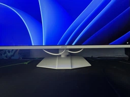 Монитор 31.5" MSI MPG 321URXW QD-OLED фото от покупателей 1
