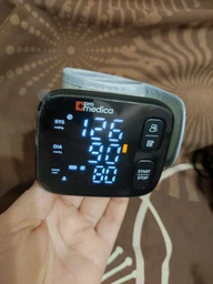 Тонометр на зап`ястя ProMedica Pulsar з голосовим супроводом та адаптером Type-C фото від покупців 1