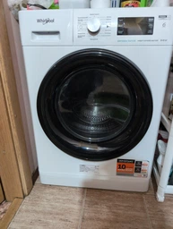 Пральна машина Whirlpool серії FreshCare+ FFWD8649BVUA, фронтальна, повнорозмірна, 54 см, 8/6 кг, 1400, клас С/A/B, 14 програм, пар, дисплей, інвертор, білий з чорним люком