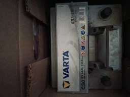 Автомобильный аккумулятор Varta Silver Dynamic 54А Ев (-/+) C30 (530EN) (554400053) фото от покупателей 2