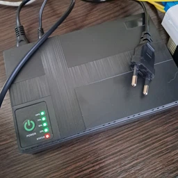 Источник бесперебойного питания для роутера UPS Power Bank 10400 mAh с выходами 5V 9V 12V и POE 15V/24V, универсальный бесперебойник ИБП для сетевого оборудования, интернета, модема, видеонаблюдения Черный, NET-36-Black