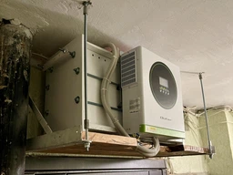 Гибридный инвертор Qoltec 3.5 kW 100A 24V MPPT Sinus Wi-Fi option (5901878538648) фото от покупателей 1
