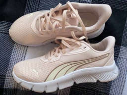 Женские кроссовки для бега Puma FlexFocus Lite Modern 31296204 40.5 (7UK) 26 см Puma White-Feather Gray-Puma Black (4069161646799) фото от покупателей 4