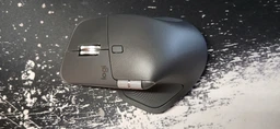 Мышь Logitech MX Master 4 Performance Wireless/Bluetooth Pale Grey (910-007563) фото от покупателей 15