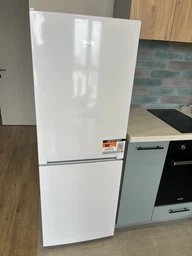 Холодильник Beko RCSA240K40WN фото від покупців 3