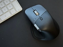 Мышь Logitech MX Master 4 for Mac Performance Wireless/Bluetooth Space Black (910-007577) фото от покупателей 12