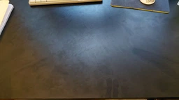 Геймерський стіл Officepro ODE1670W фото від покупців 3