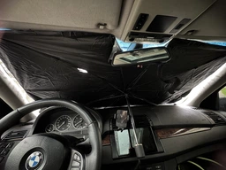 Солнцезащитный зонт для лобового стекла автомобиля, 140×78 см, в кожаном чехле, складной фото от покупателей 2