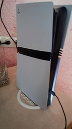 Вертикальная подставка для PlayStation 5 Pro с логотипом Белая