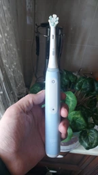 Электрическая зубная щетка Oral-B iO 3 Blue (8006540731321) фото от покупателей 1